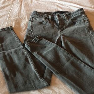 Super cute,  JOE’s gray,  skinny ankle jeans
